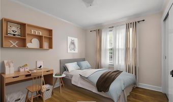 6 Wabasso Ter, Middletown, RI 02842