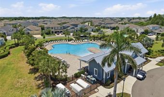 5565 SILVER SUN Dr, Apollo Beach, FL 33572