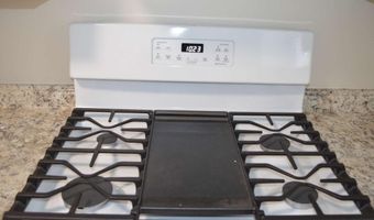 4940 Pinefield, Macon, GA 31206