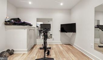 416 E ALEXANDRIA Ave, Alexandria, VA 22301