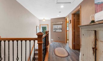 2200 S GREENVIEW St, Appleton, WI 54915