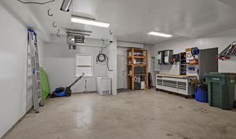 12371 Gregg Ln, Anchorage, AK 99515