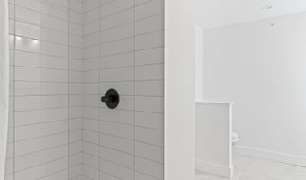 173 Tamrox Dr, Arundel, ME 04046