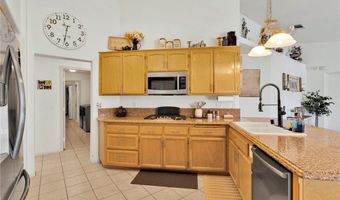 19581 Powhatan Rd, Apple Valley, CA 92308