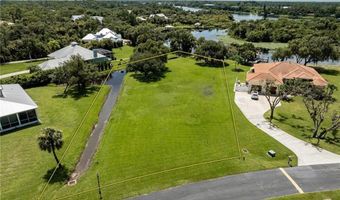 16520 Oakview Cir, Alva, FL 33920