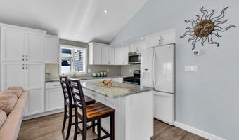 209 Fernwood Dr, Bayville, NJ 08721