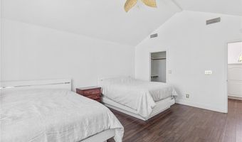 32 Princeville Ln, Las Vegas, NV 89113