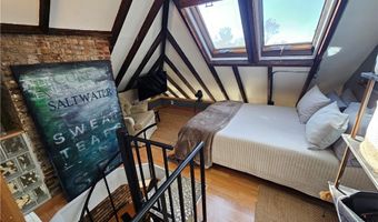 35 Pelham St Phe, Newport, RI 02840