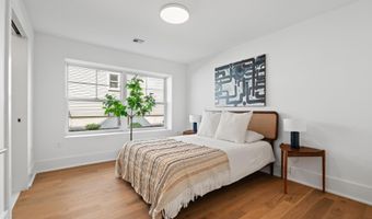 525 AVENUE E 1, Bayonne, NJ 07002