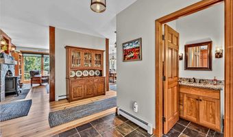 11 Loft Cir, Campton, NH 03223