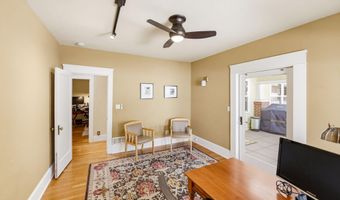 307 N Main St, Ashland, OR 97520