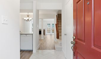 2410 S WALTER REED Dr 2, Arlington, VA 22206