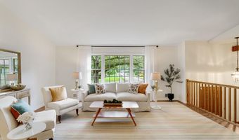 8606 FALKSTONE Ln, Alexandria, VA 22309
