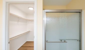 2037 Waterford St SE, Albany, OR 97322