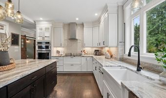 9 Victoria Rdg, Amherst, NH 03031