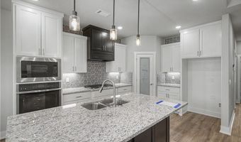 6803 SW Orange Ave, Bentonville, AR 72713