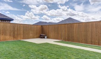 135 Calvin Dr, Wolfforth, TX 79382