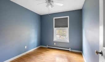 42 Yankee Ave, Bangor, ME 04401