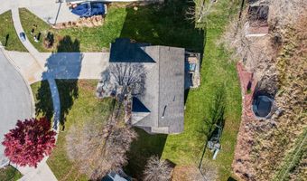 10738 Douglas Dr, Allendale, MI 49401