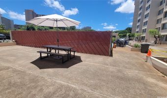 5122 Likini St 510, Honolulu, HI 96818