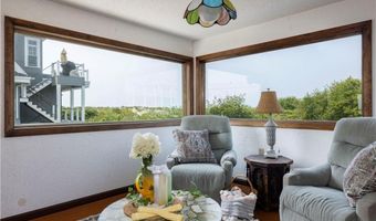 18 Beach Row, Narragansett, RI 02879