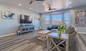 665 S Shelter Cove Dr, Big Water, UT 84741