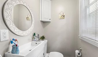 28 Crowell St, Cumberland, RI 02864