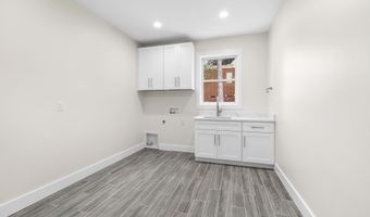 162 Clearcreek Dr, Boiling Springs, SC 29316