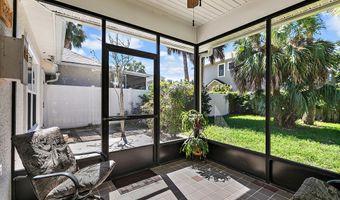 1048 LITTLE CYPRESS Ky, Atlantic Beach, FL 32233