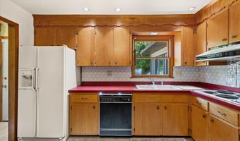 25 MEADOW GLEN Dr, Dover, DE 19901