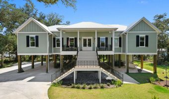 316 Leonhard Ave, Bay St. Louis, MS 39520