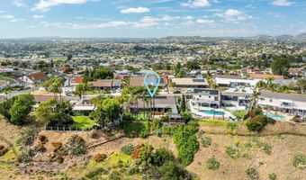 7945 Shadow Hill Dr, La Mesa, CA 91941