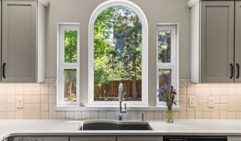 502 Cambridge Dr, Bozeman, MT 59715