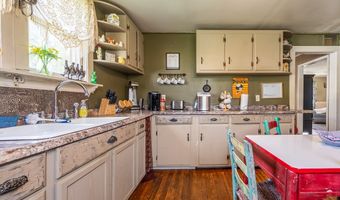 483 Store Hill Rd, Austinville, VA 24312