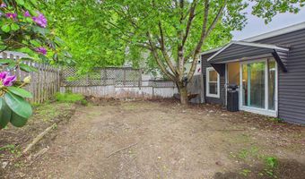 38 Mary Carroll St, Auburn, ME 04210