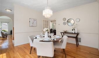 95 River Farm Dr, East Greenwich, RI 02818