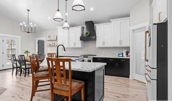 2020 Cromwell Ln, Blackfoot, ID 83221