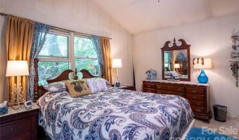 8 Westward Way, Bakersville, NC 28705