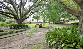 5645 Riverstone Dr, Baton Rouge, LA 70820