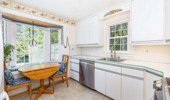 132 Fern Hill Rd, Bristol, CT 06010
