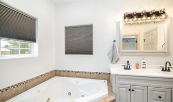 2121 W AZTEC Blvd, Aztec, NM 87410