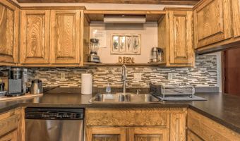 17 Lakeview Cir, Angel Fire, NM 87710