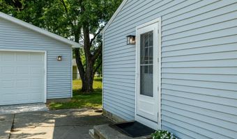 12 W Eden Ct, Ann Arbor, MI 48108