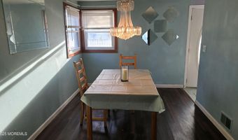 131 Veeder Ln, Bayville, NJ 08721