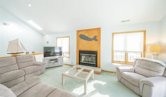141 8th St, Avalon, NJ 08202