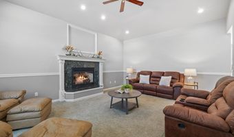 2503 SUMMIT Dr, Cheyenne, WY 82009