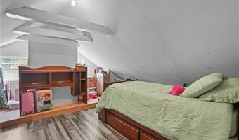 1345 Tarkiln Rd, Burrillville, RI 02830