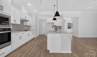 2021 Oconee Bluff Dr, Athens, GA 30601