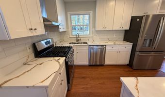 4721 SPRINGBROOK Dr, Annandale, VA 22003