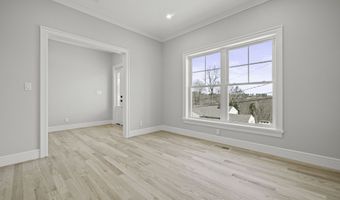 24 Hillandale Rd, Danbury, CT 06811